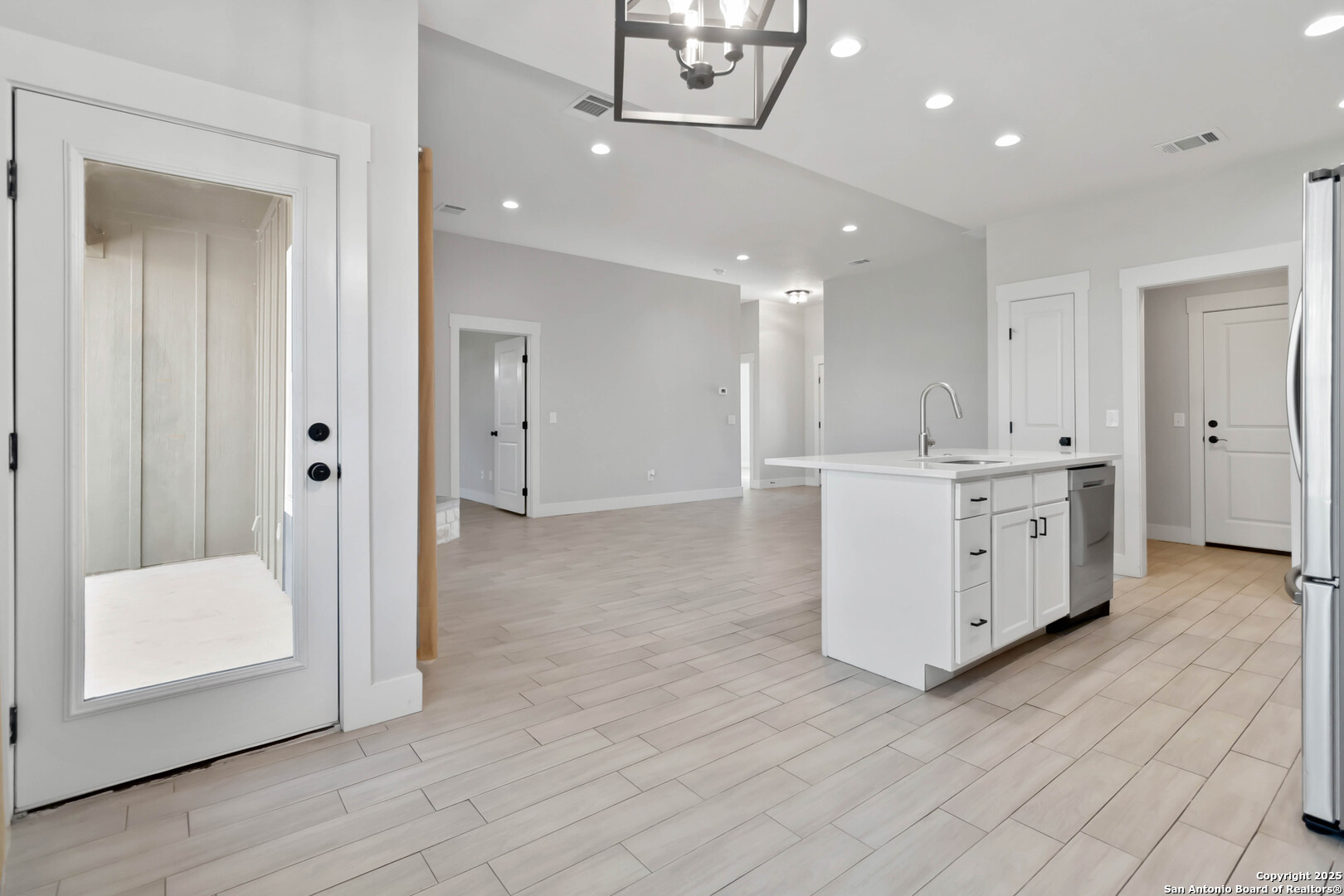 119 Rockingshire Court Spring Branch, TX 78070 - Photo 14 of 34