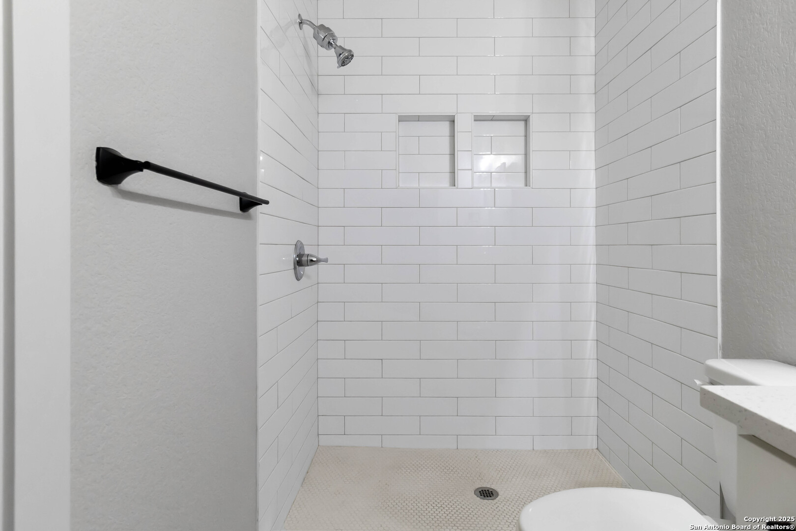 119 Rockingshire Court Spring Branch, TX 78070 - Photo 18 of 34 a bathroom with a shower