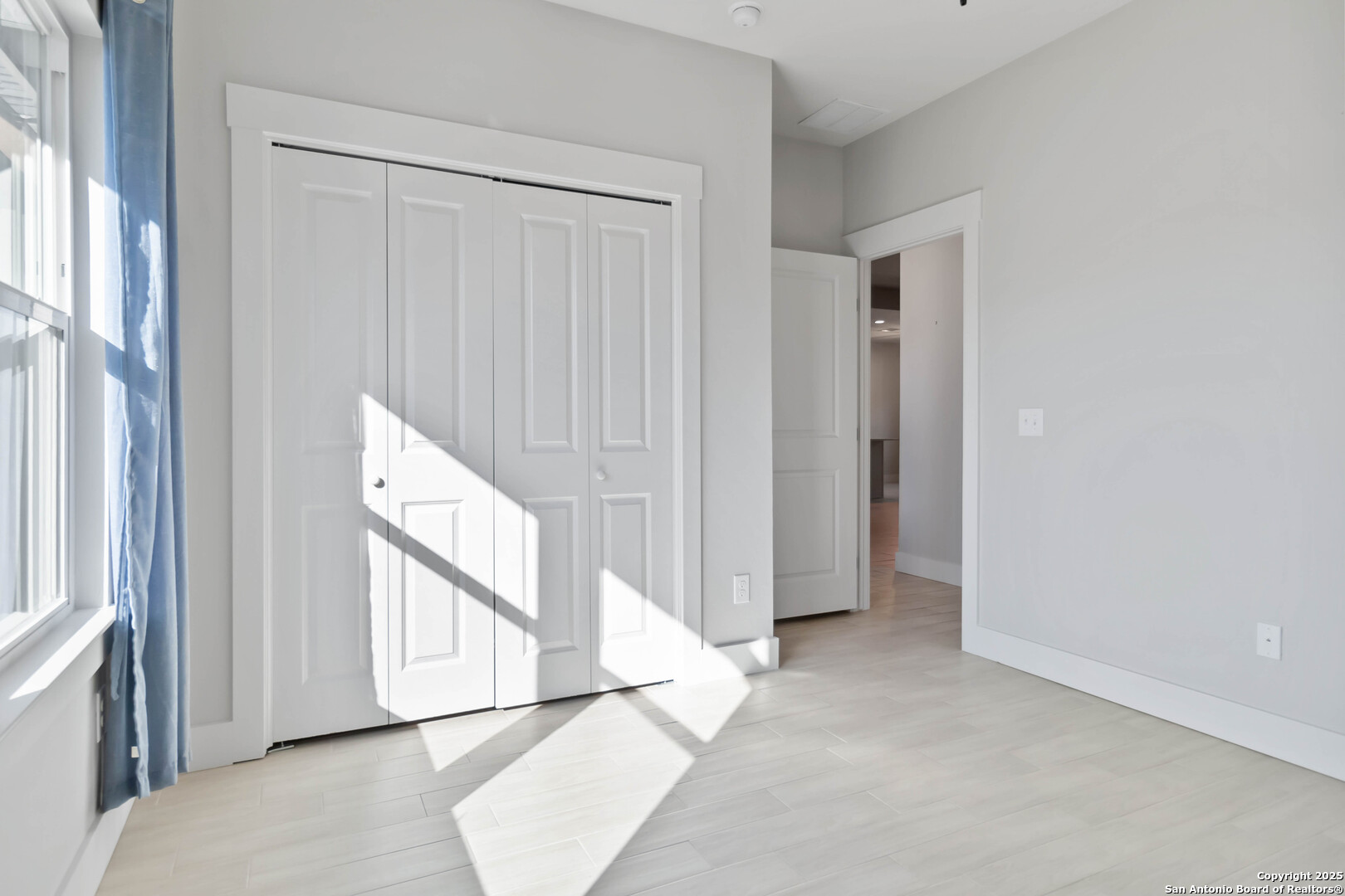 119 Rockingshire Court Spring Branch, TX 78070 - Photo 20 of 34 a view of a hallway with entryway