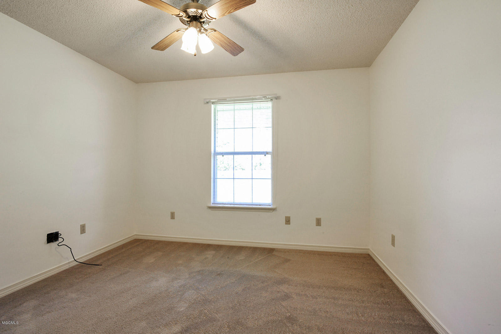 39 Jim Bowden Road McHenry, MS 39561 - Photo 13 of 15 Guest Room 1
