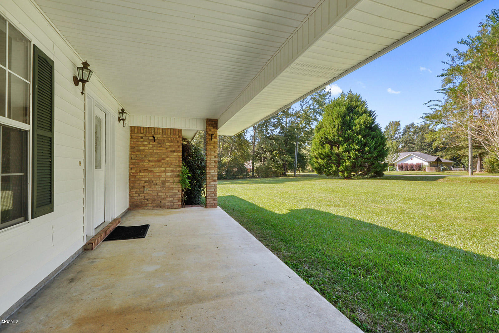 39 Jim Bowden Road McHenry, MS 39561 - Photo 2 of 15 Front Porch