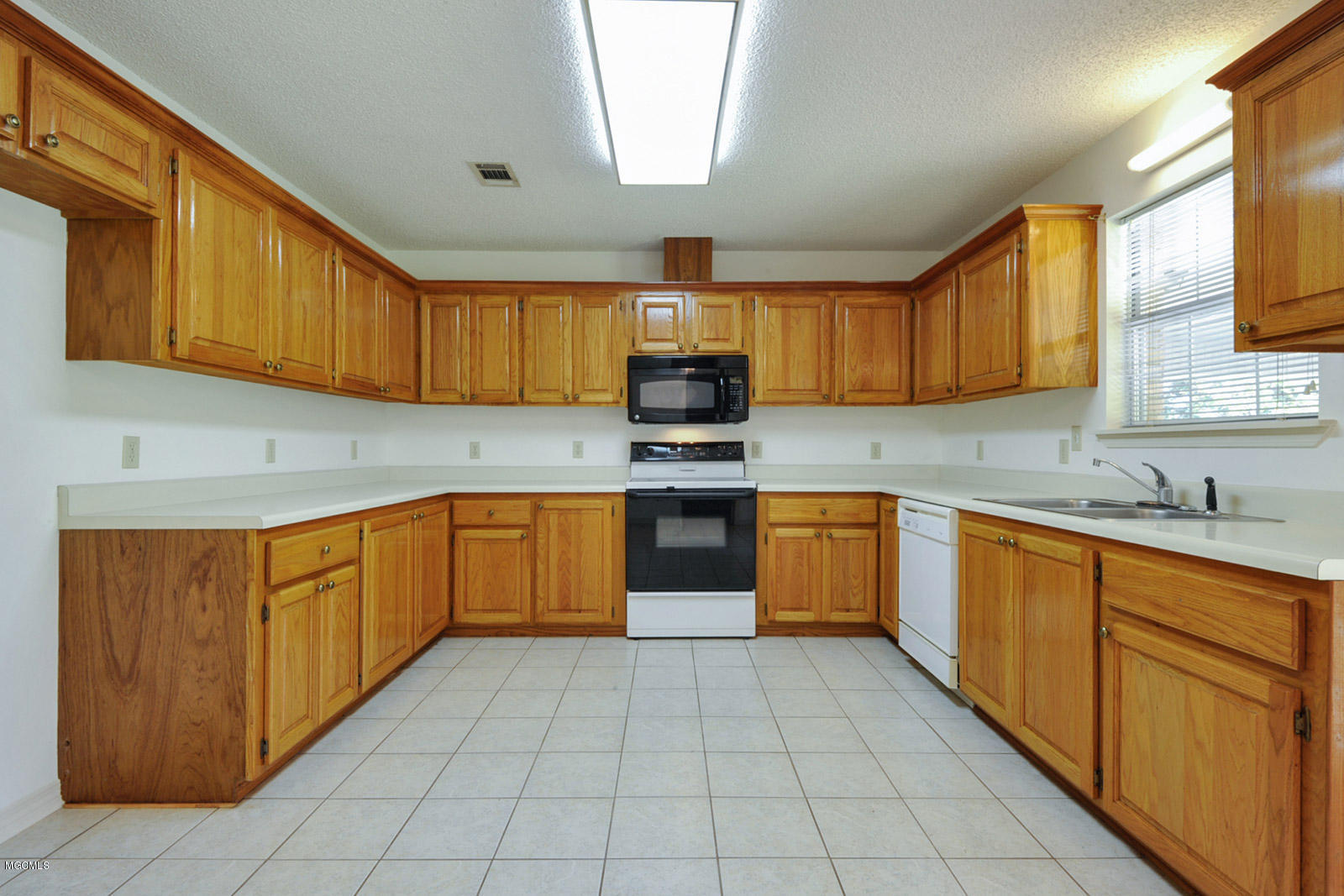 39 Jim Bowden Road McHenry, MS 39561 - Photo 7 of 15 Kitchen