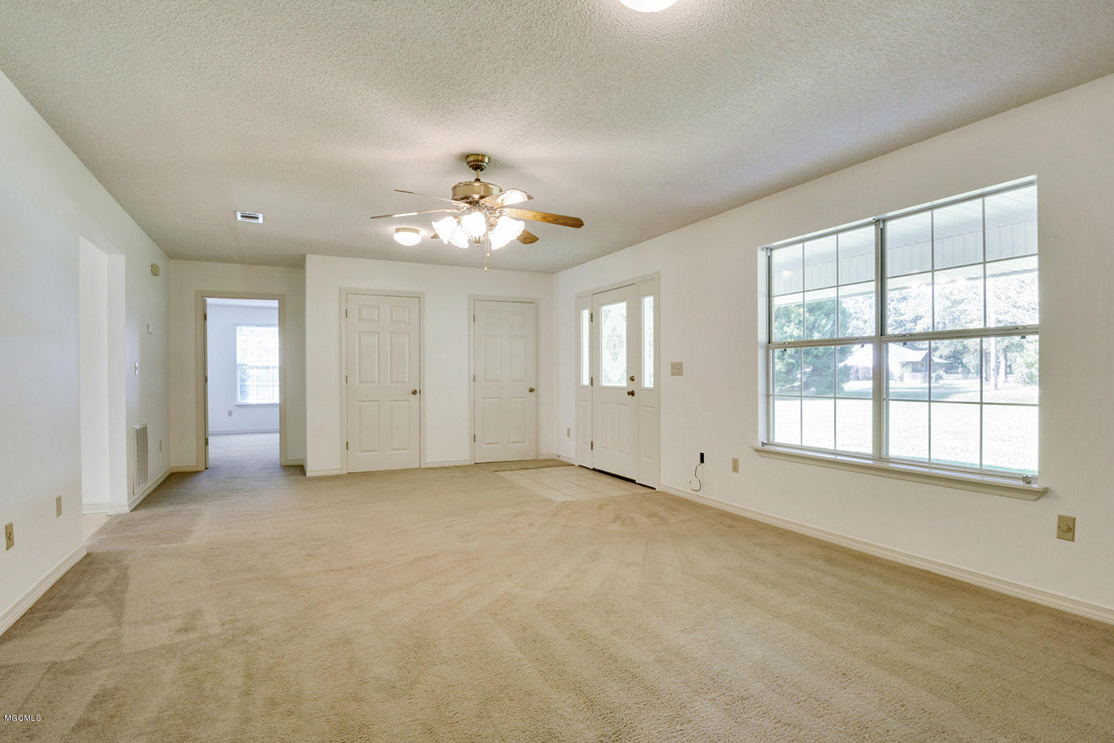 39 Jim Bowden Road McHenry, MS 39561 - Photo 9 of 15 Living Room