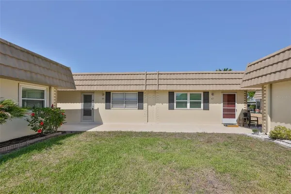 $97,000 | 202 Bedford Street, Unit 68, Sun City Center, FL 33573
