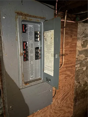 $43,900 | 215 Seymour Street, Hornell, NY 14843