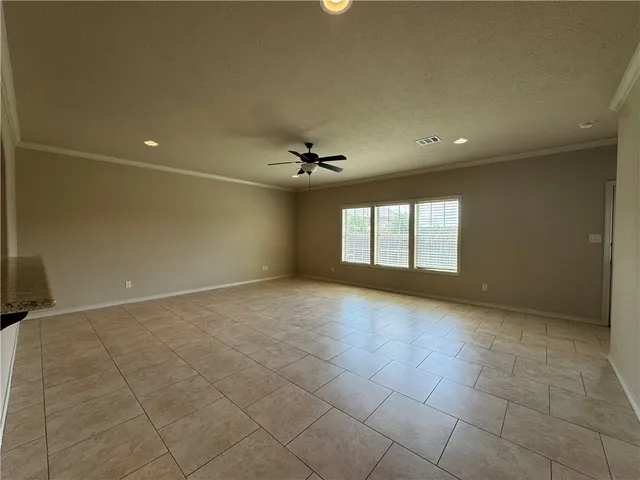 $2,000 | 1407 Cres Ridge Drive, College Station, TX 77845