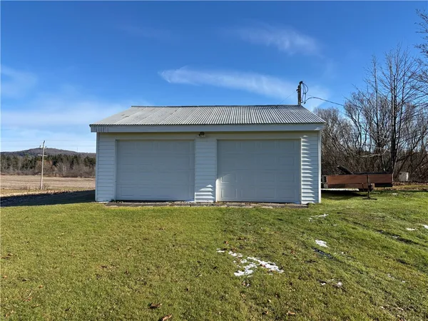 $269,000 | 3214 Highway 8, Brookfield, NY 13491