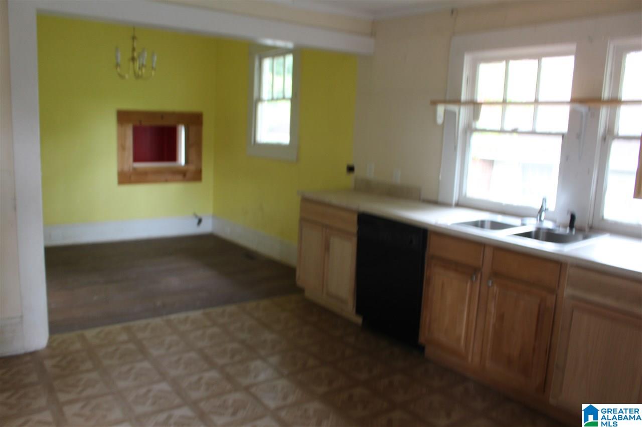 712 Goodwin Avenue Anniston, AL 36207 - Photo 7 of 12