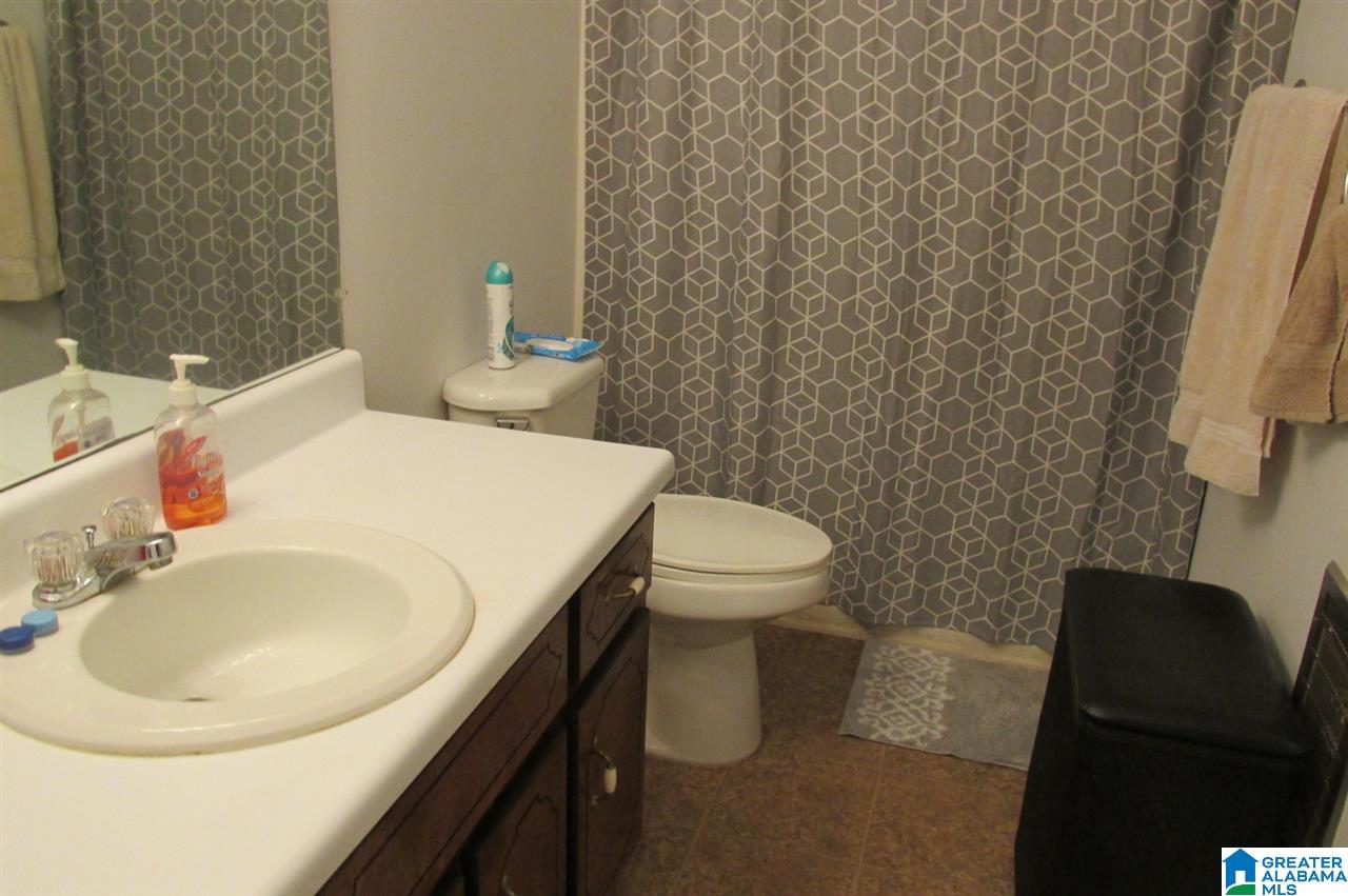 305-307 3rd Street Oneonta, AL 35121 - Photo 3 of 9