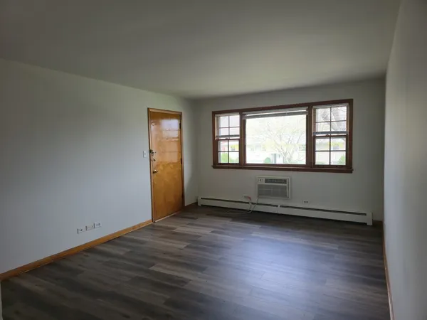 $1,750 | 517 Bethel Drive, Unit 2S, Joliet, IL 60435