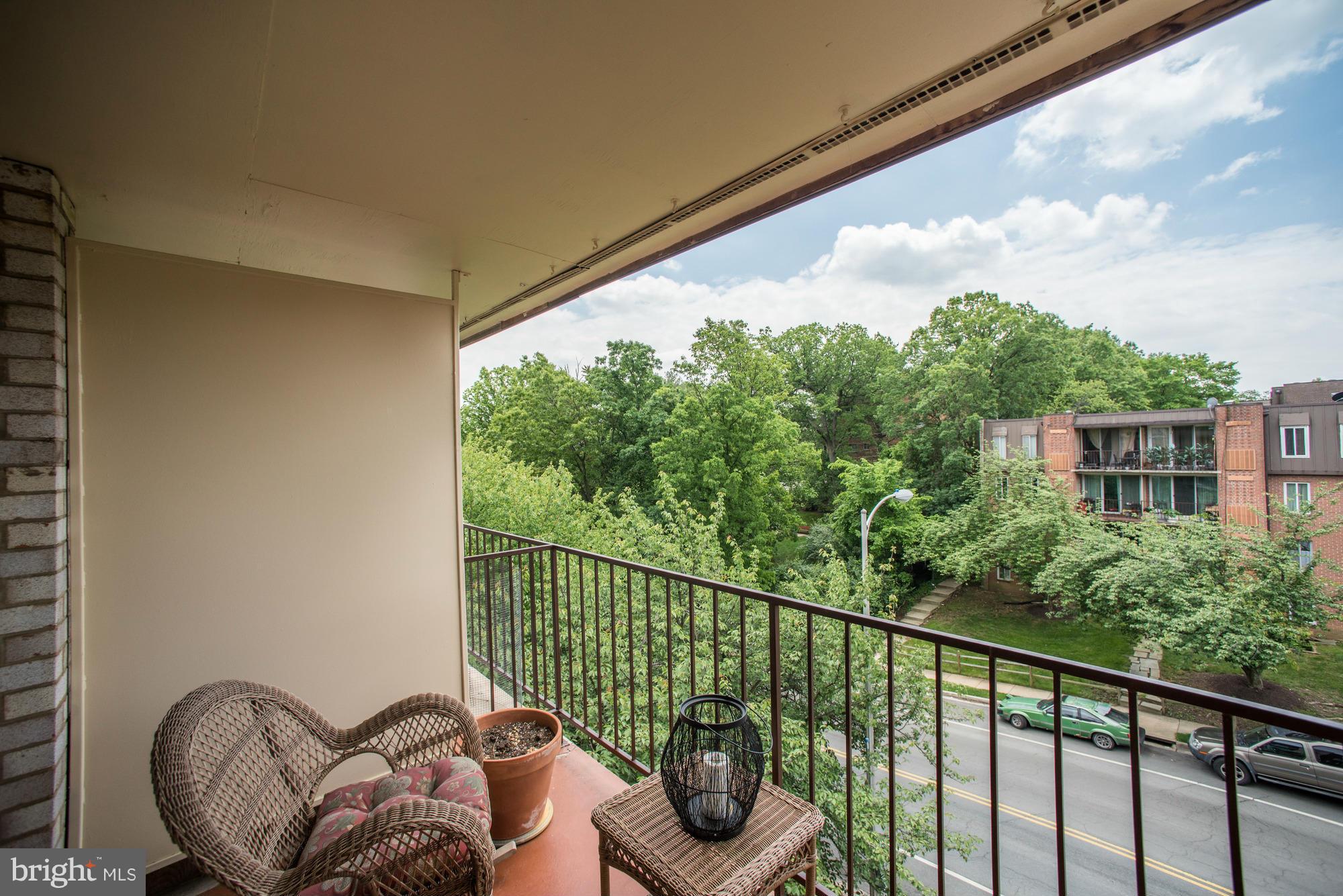 5001 7th Road South, Unit 302 Arlington, VA 22204 - Photo 1 of 30 a balcony with outdoor space