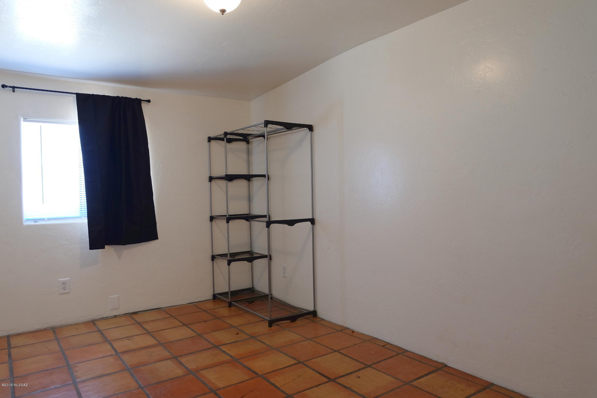 936 East Navajo Road, Unit 4 Tucson, AZ 85719 - Photo 8 of 18