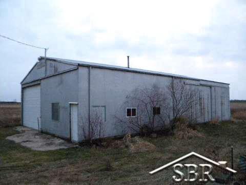 7605 Clark Road Unionville, MI 48767 - Photo 2 of 15 20063804-1.JPG