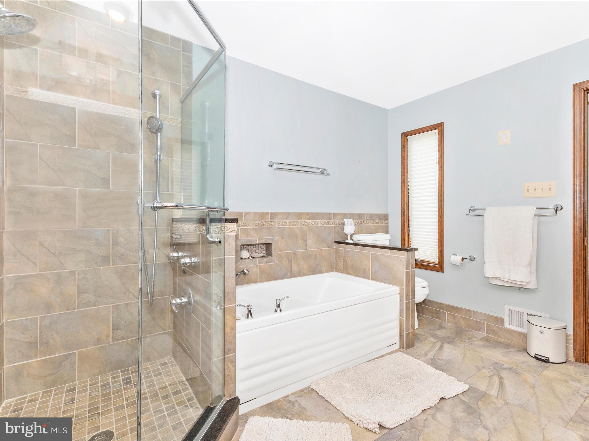 10334 Harp Road Walkersville, MD 21793 - Photo 29 of 64 Hall Bathroom