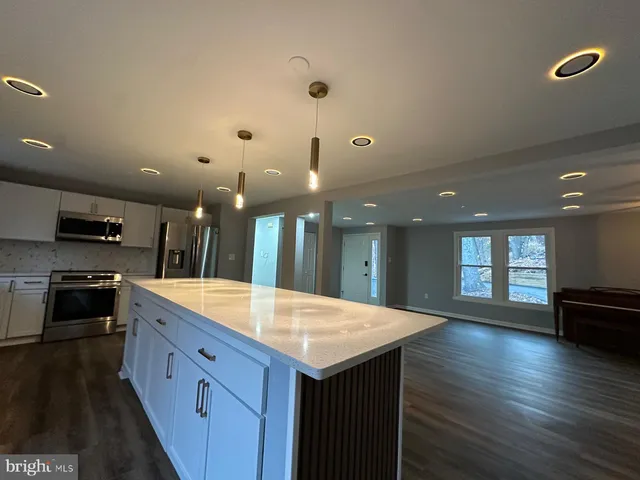 $719,900 | 1411 Mercer Road, Haymarket, VA 20169