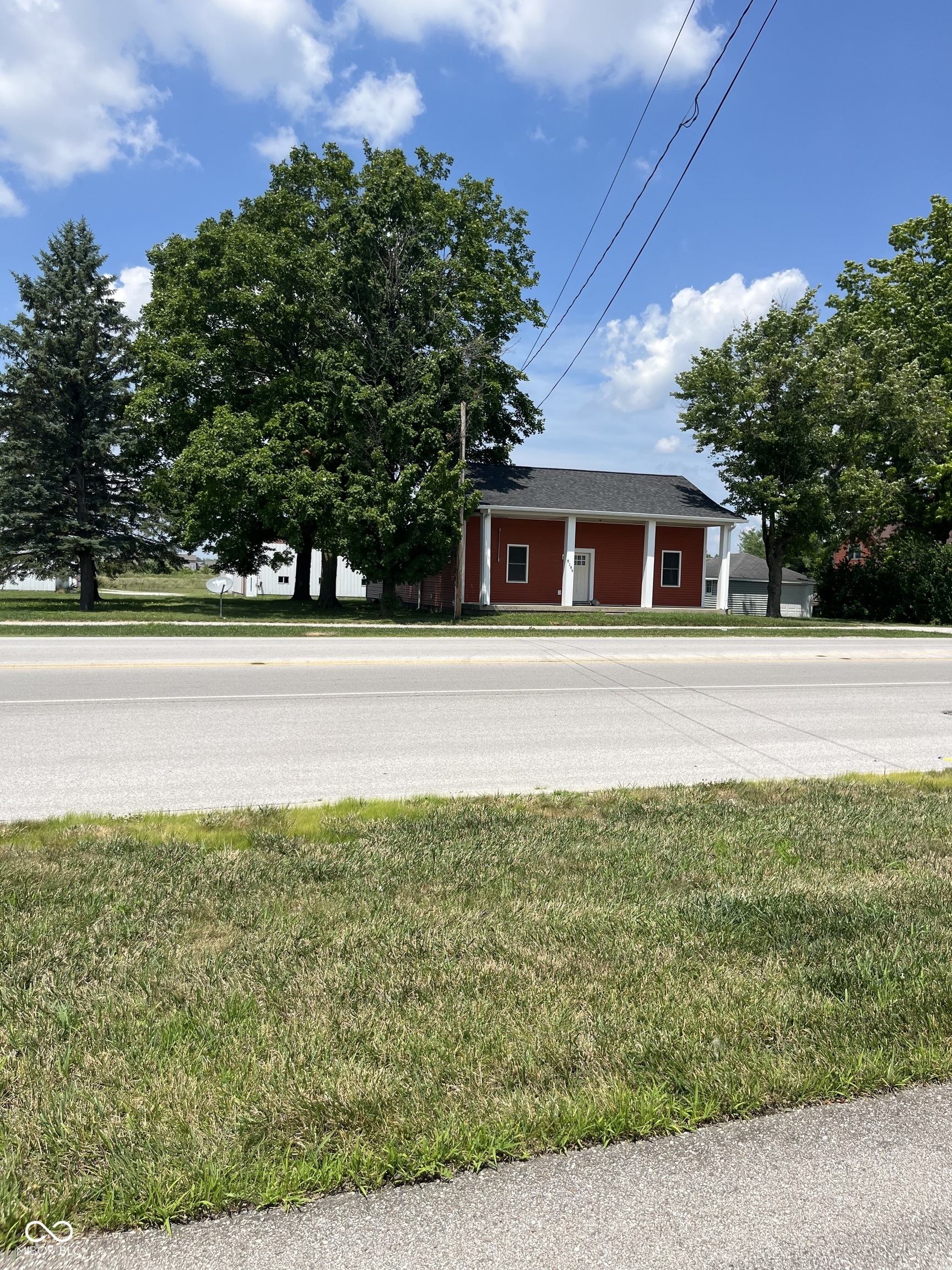 8186 East County Road 200 North Avon, IN 46123 - Photo 3 of 16