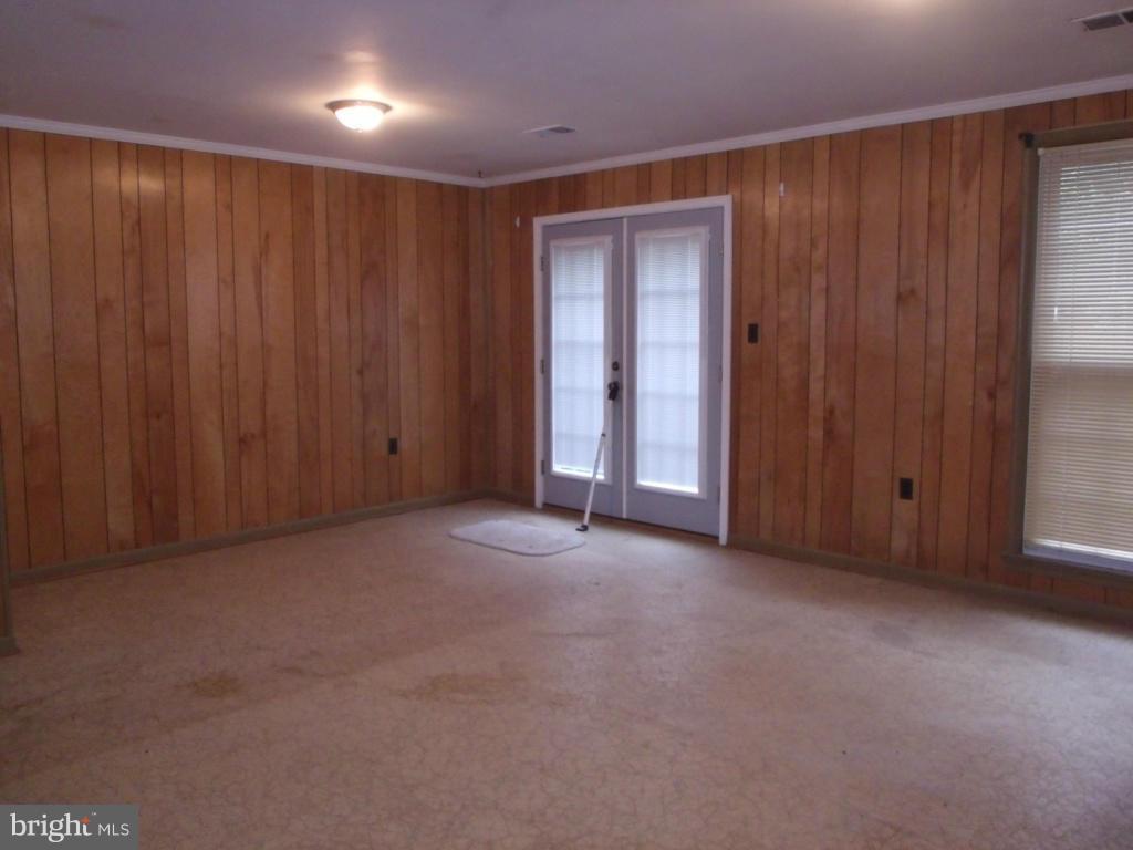 7244 Evanston Road Springfield, VA 22150 - Photo 14 of 19 Basement