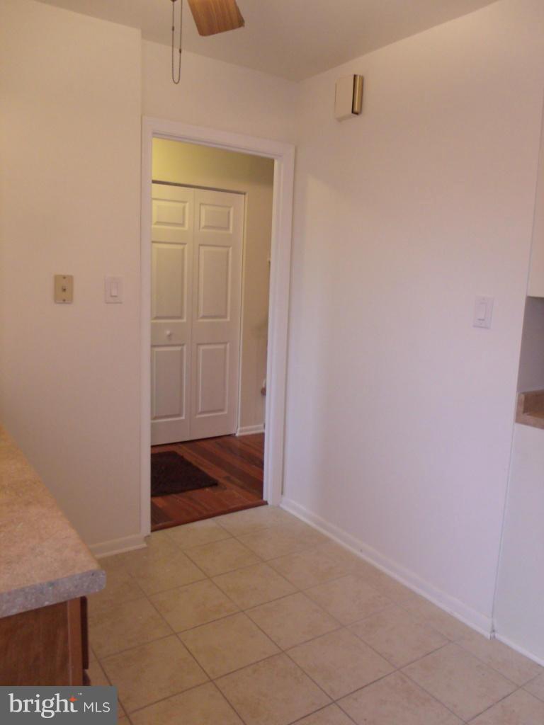 7244 Evanston Road Springfield, VA 22150 - Photo 5 of 19 Kitchen