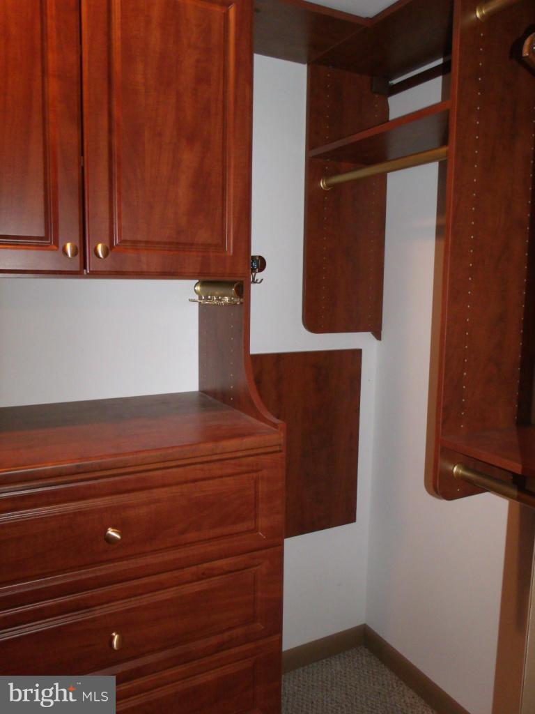 7244 Evanston Road Springfield, VA 22150 - Photo 8 of 19 Interior (General)