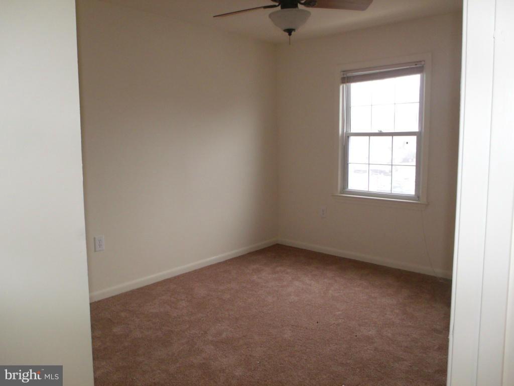 7244 Evanston Road Springfield, VA 22150 - Photo 10 of 19 Bedroom