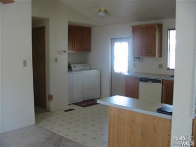 40 Rancho Verde Circle, Unit 40 Rohnert Park, CA 94928 - Photo 6 of 6 Gallery Image 6