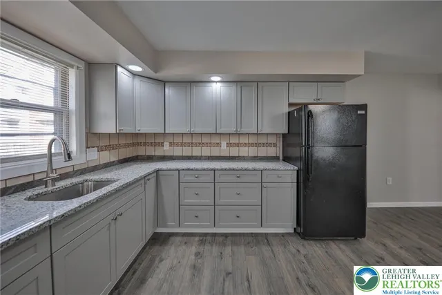 $1,800 | 507 George Street, Pen Argyl, PA 18072