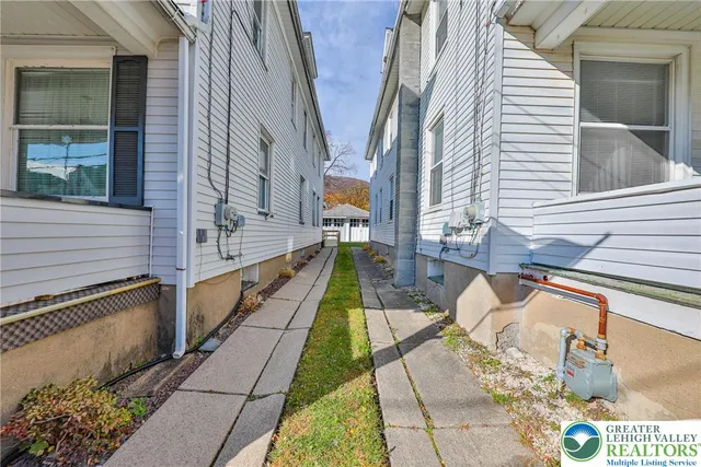 $1,800 | 507 George Street, Pen Argyl, PA 18072