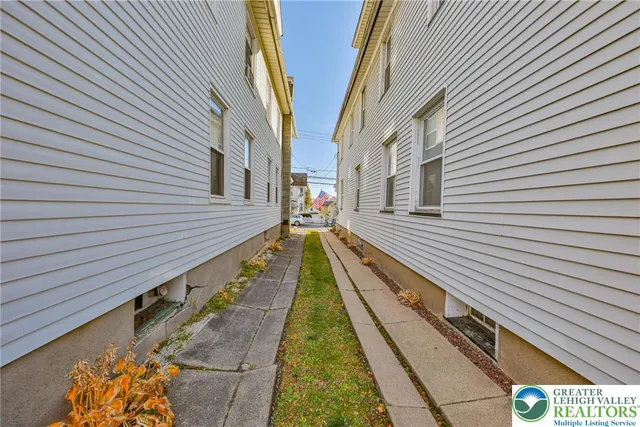 $1,800 | 507 George Street, Pen Argyl, PA 18072