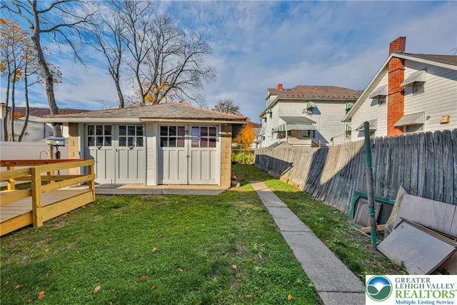 $1,800 | 507 George Street, Pen Argyl, PA 18072