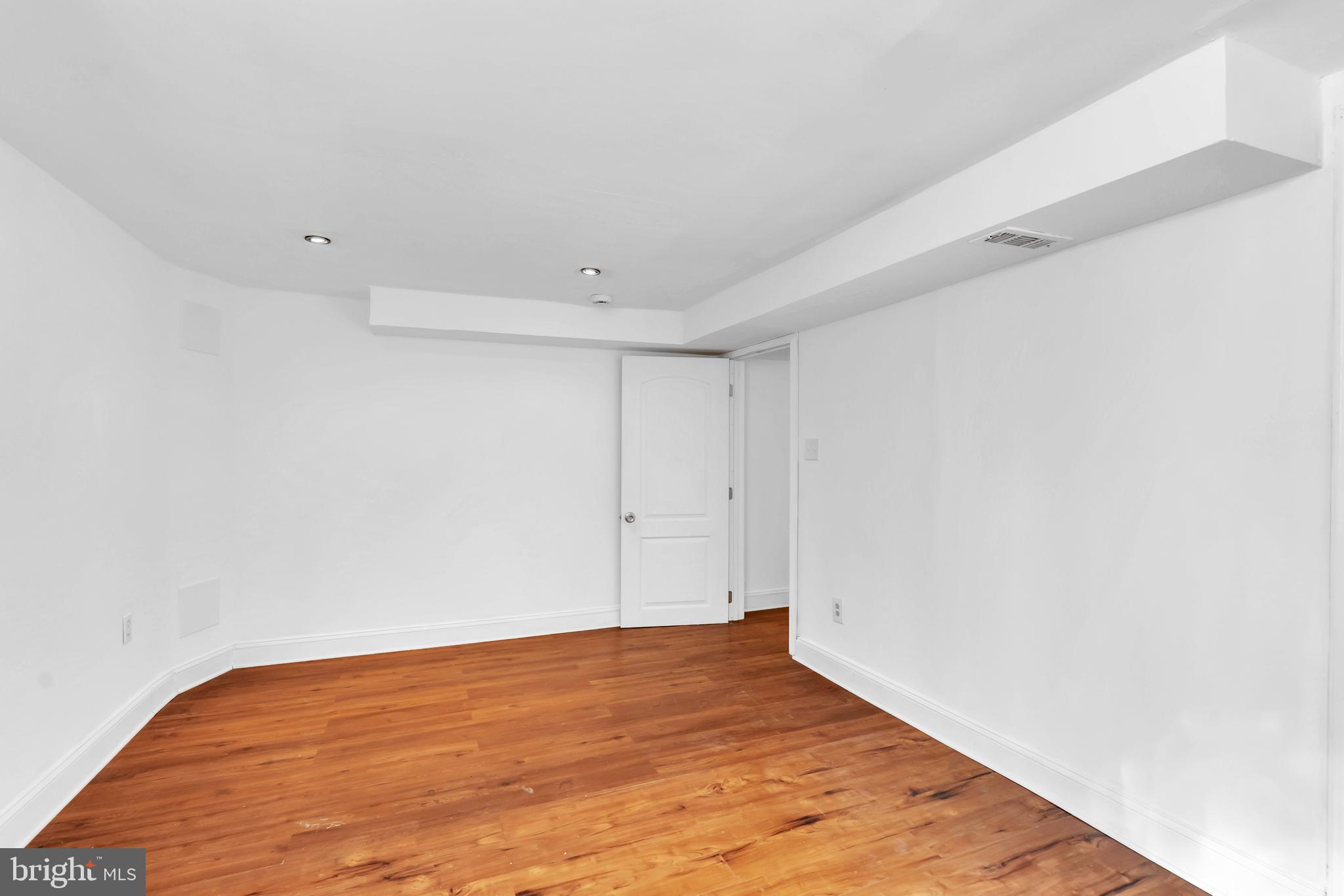 1948 Quentin Road Dundalk, MD 21222 - Photo 26 of 34