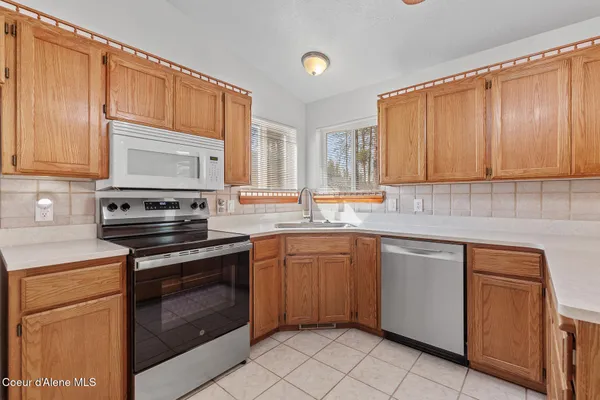 $547,000 | 370 South Glenwood Drive, Post Falls, ID 83854