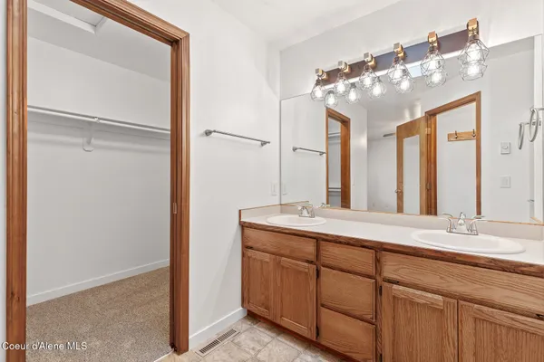 $547,000 | 370 South Glenwood Drive, Post Falls, ID 83854