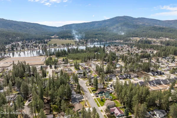 $547,000 | 370 South Glenwood Drive, Post Falls, ID 83854