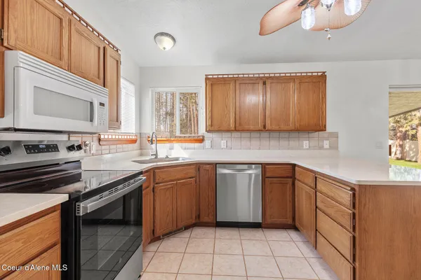 $547,000 | 370 South Glenwood Drive, Post Falls, ID 83854