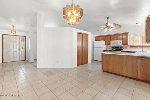 $547,000 | 370 South Glenwood Drive, Post Falls, ID 83854