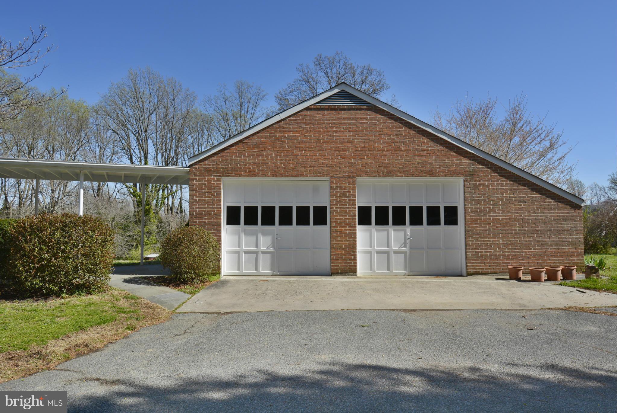 2000 Flint Hill Road Silver Spring, MD 20906 - Photo 4 of 28 Exterior (General)