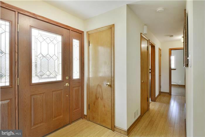 2000 Flint Hill Road Silver Spring, MD 20906 - Photo 9 of 28 Interior (General)