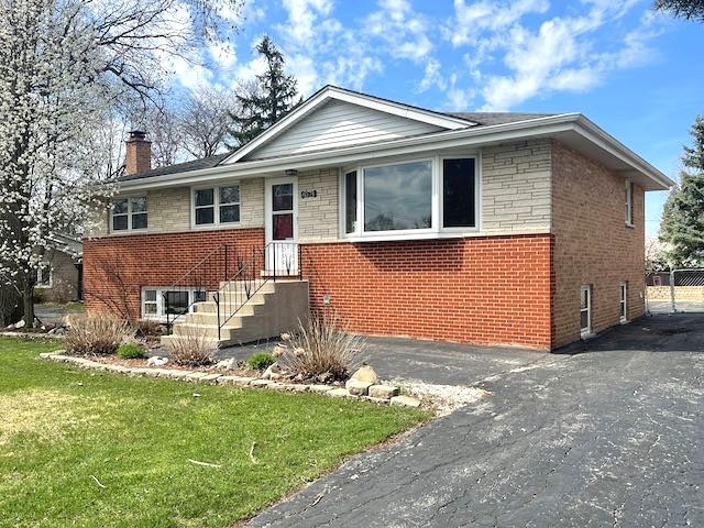 8574 West 73rd Place Justice, IL 60458 - Photo 2 of 25