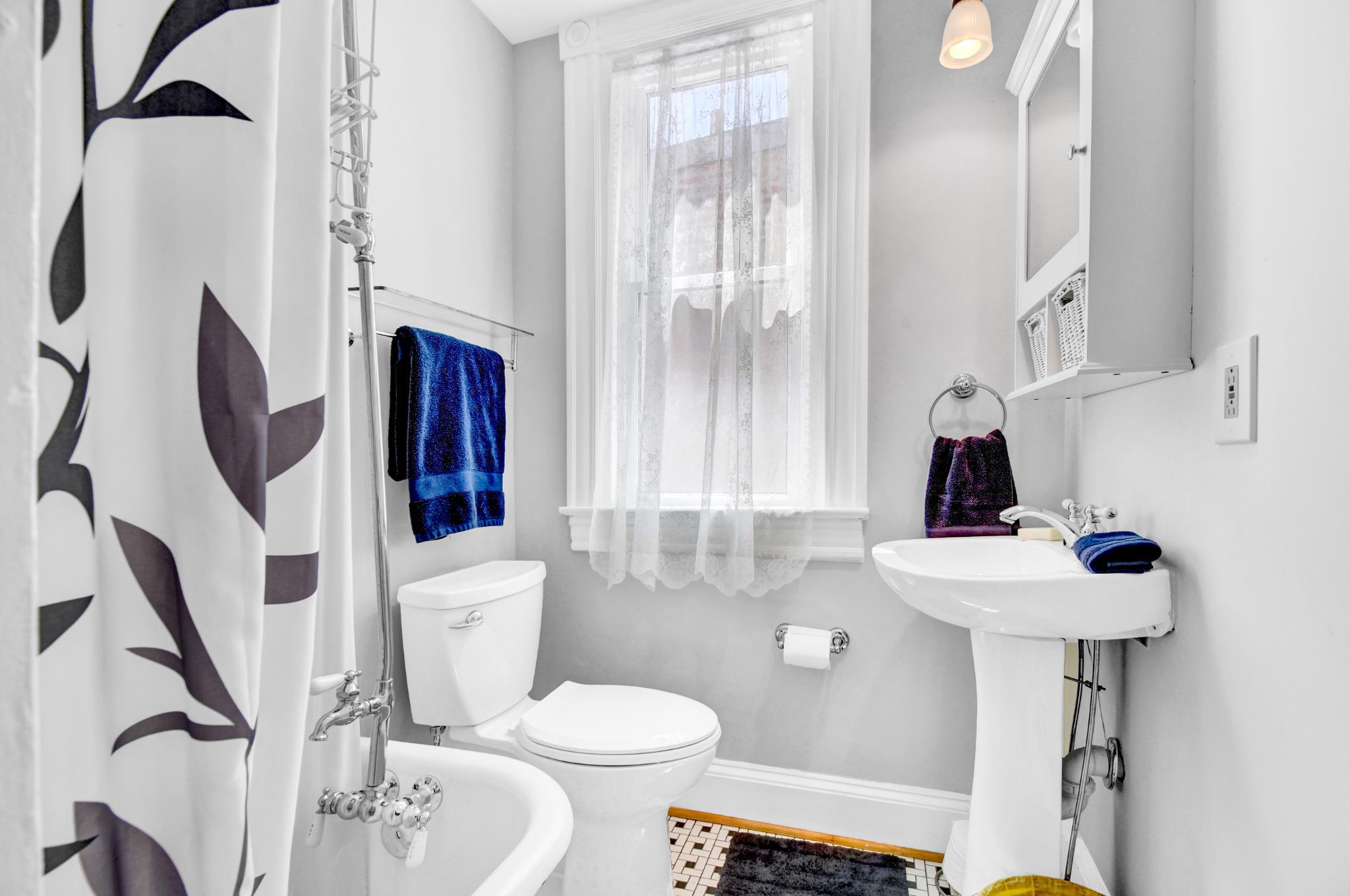 1622 Florida Avenue Northwest Washington, DC 20009 - Photo 25 of 34 a bathroom with a sink toilet and shower