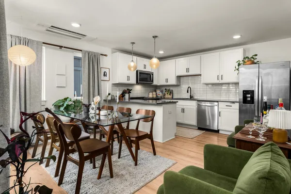 $2,050 | 102 Duke Street, Unit 14, Nashville, TN 37207