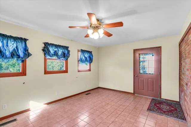 $174,900 | 2011 Prairie View Drive, Urbana, IL 61802