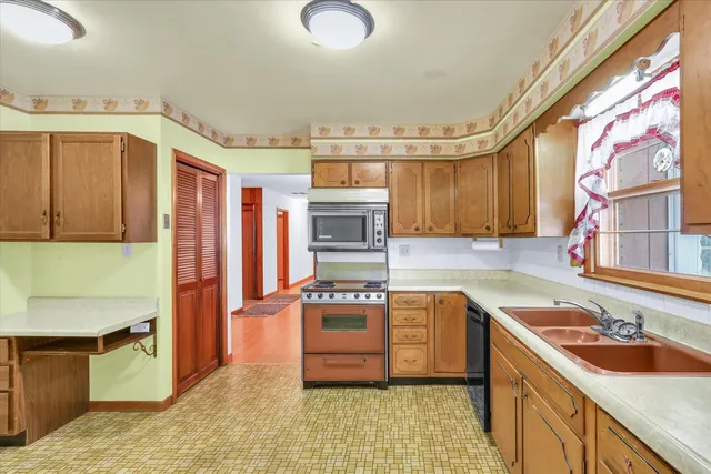 $174,900 | 2011 Prairie View Drive, Urbana, IL 61802