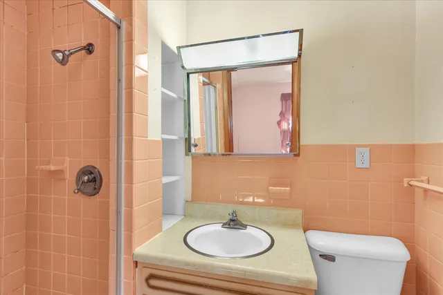 $174,900 | 2011 Prairie View Drive, Urbana, IL 61802