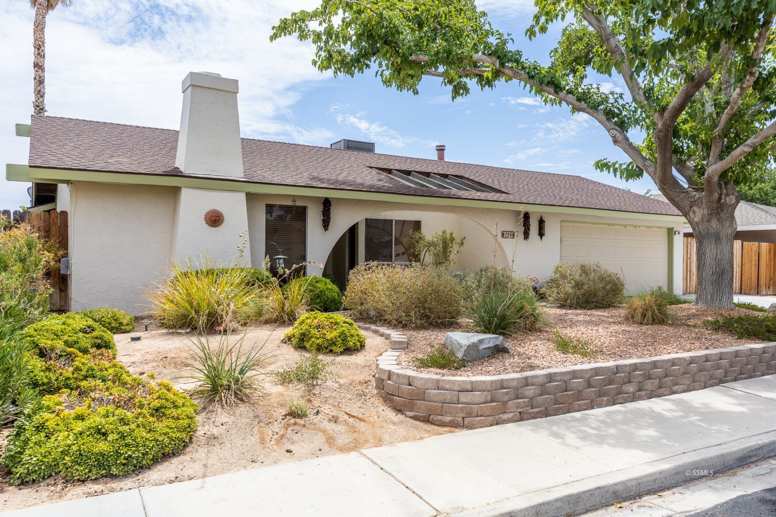 224 South Lilac Street Ridgecrest, CA 93555 - Photo 2 of 42