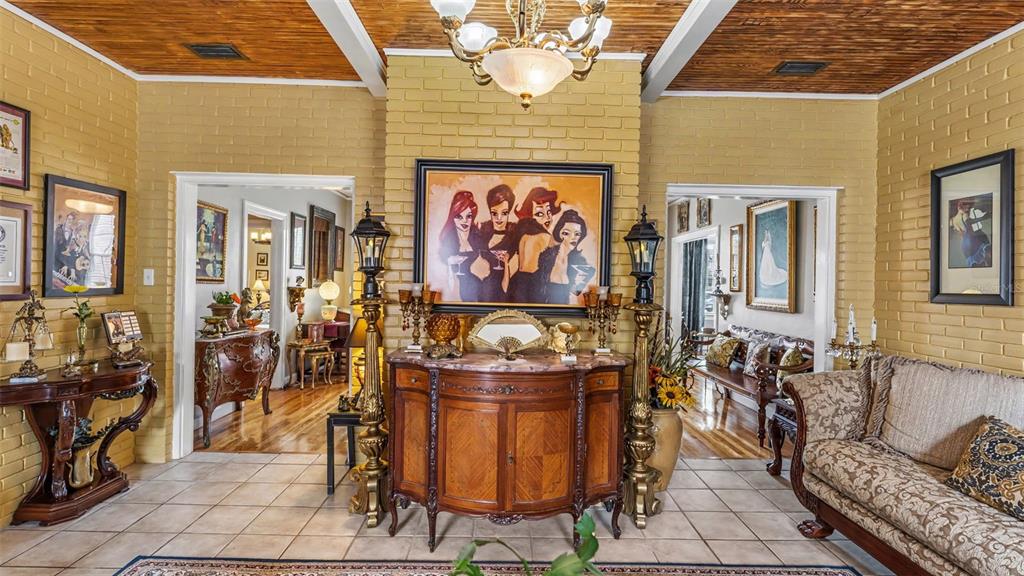 212 Kenwith Road Lakeland, FL 33803 - Photo 3 of 41 Gallery Image 3