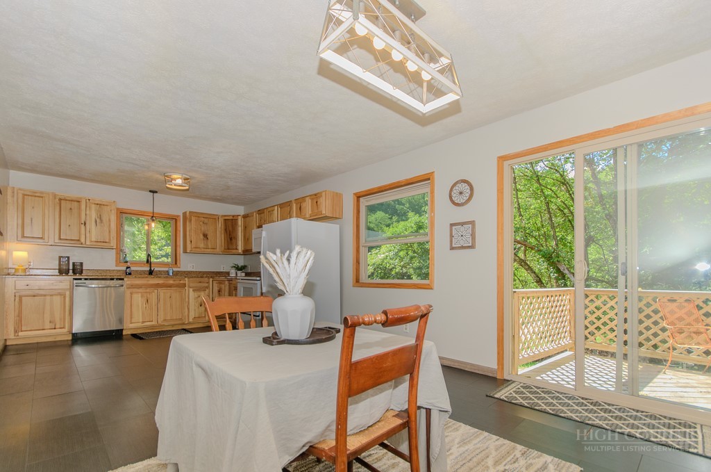 743 Little Laurel Rd Extension Boone, NC 28607 - Photo 13 of 41