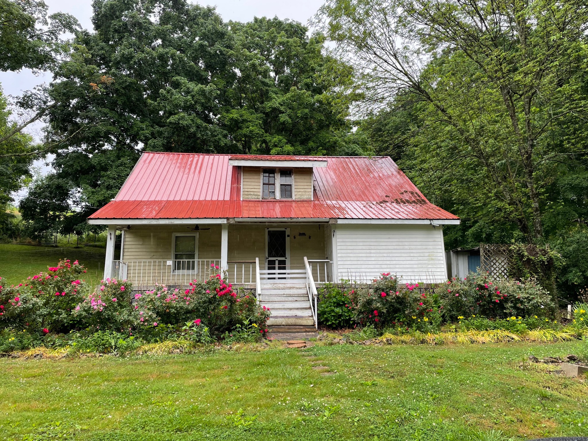 1055 Rabe Coats Road Westmoreland, TN 37186 - Photo 2 of 5 Gallery Image 2