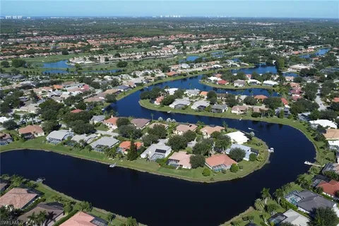 $990,000 | 4594 Snowy Egret Drive, Naples, FL 34119