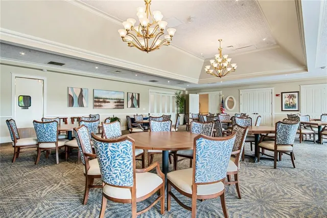 $990,000 | 4594 Snowy Egret Drive, Naples, FL 34119