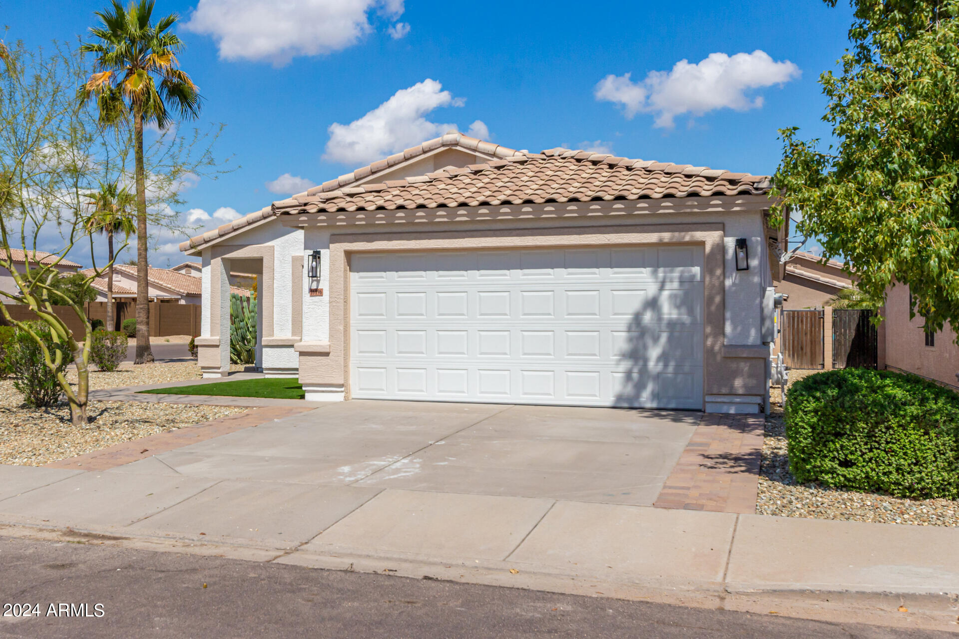 16196 West Adams Street Goodyear, AZ 85338 - Photo 3 of 26 06 - Adams 16196